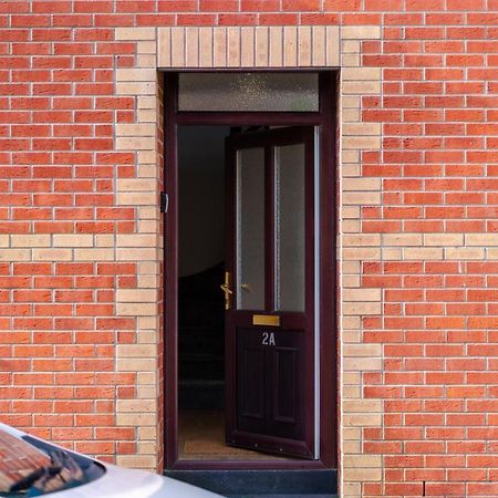 Stayright- 2 Bedroom House, Centrally Located & Close Walk To City Centre Cardiff Ngoại thất bức ảnh