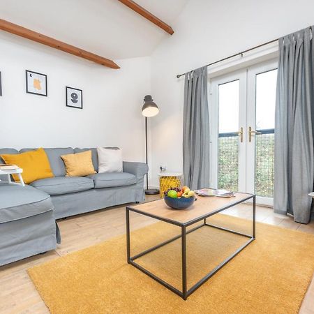 Stayright- 2 Bedroom House, Centrally Located & Close Walk To City Centre Cardiff Ngoại thất bức ảnh
