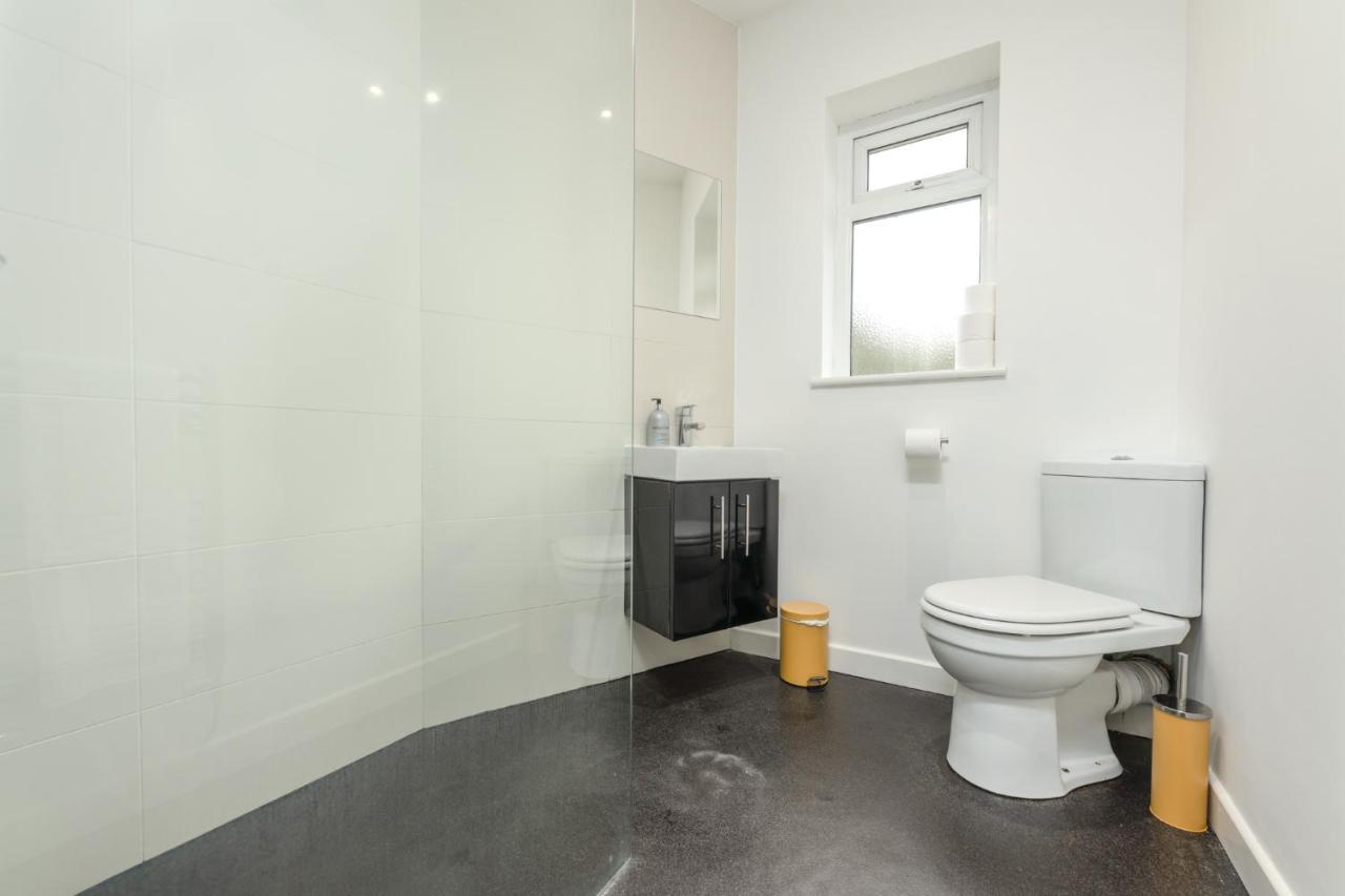 Stayright- 2 Bedroom House, Centrally Located & Close Walk To City Centre Cardiff Ngoại thất bức ảnh