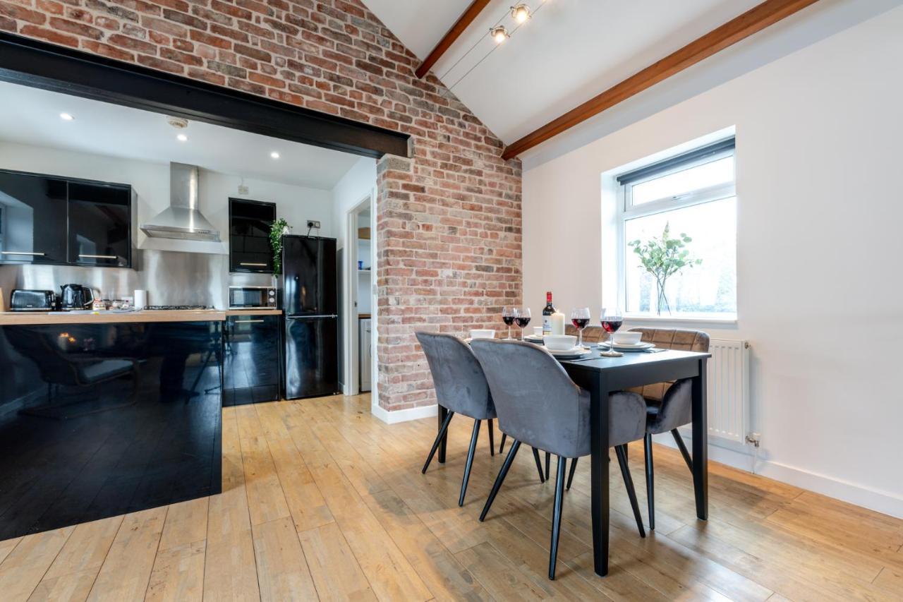 Stayright- 2 Bedroom House, Centrally Located & Close Walk To City Centre Cardiff Ngoại thất bức ảnh