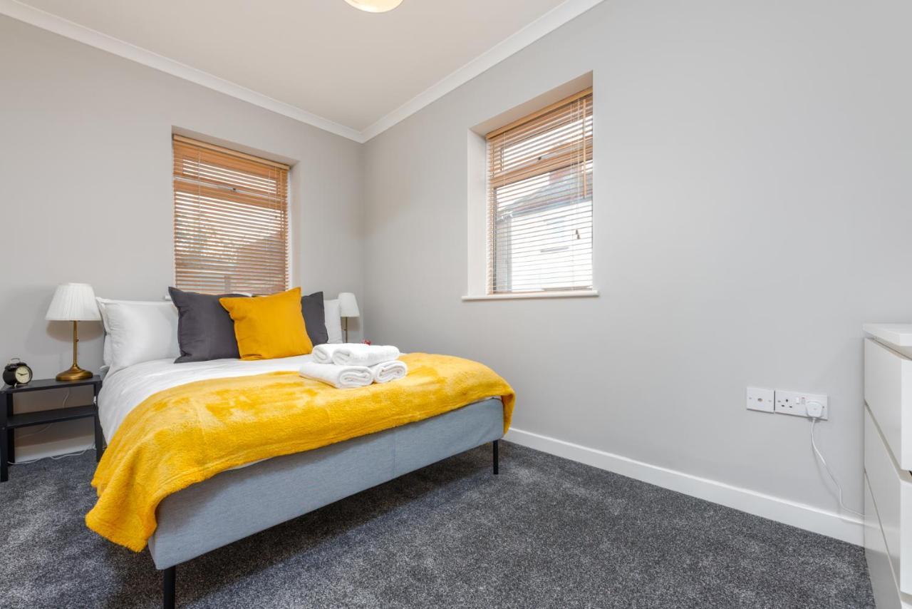 Stayright- 2 Bedroom House, Centrally Located & Close Walk To City Centre Cardiff Ngoại thất bức ảnh